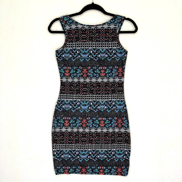Hot Kiss Pink Blue Multicolor Geometric Sleeveless Short Mini Dress Size Medium - Picture 2 of 7